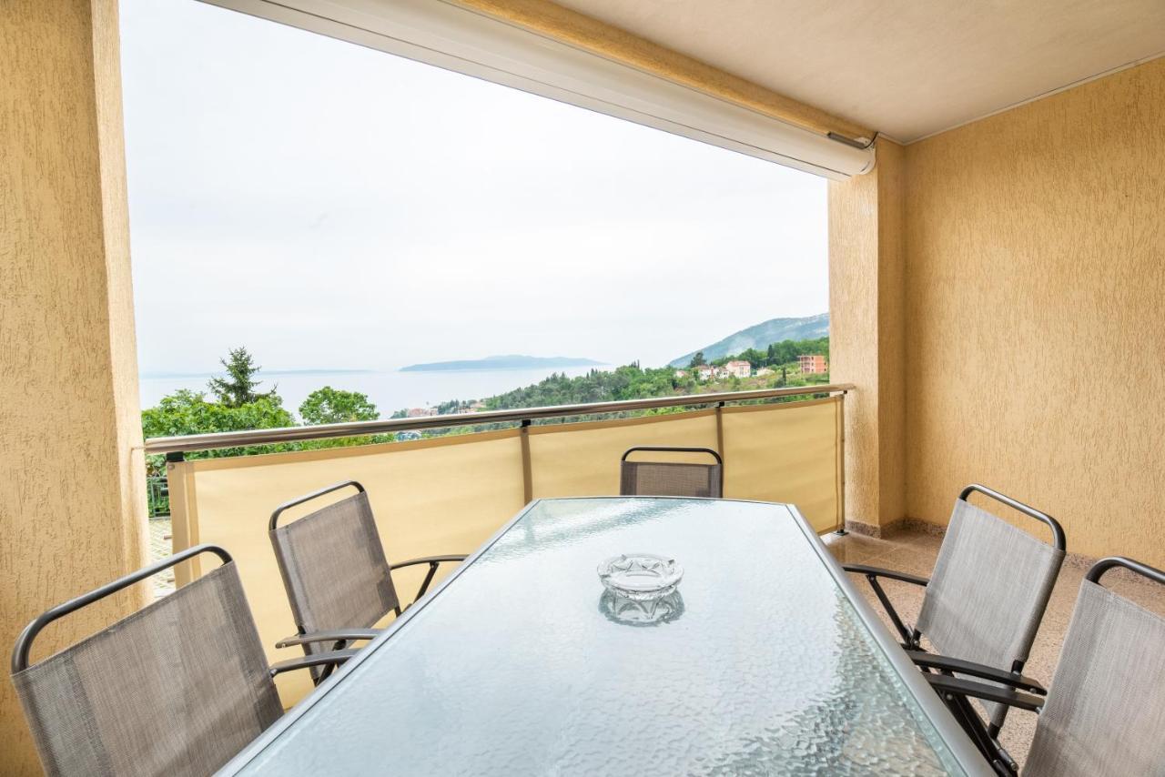 Seaview Apartment Lea Ичичи Экстерьер фото