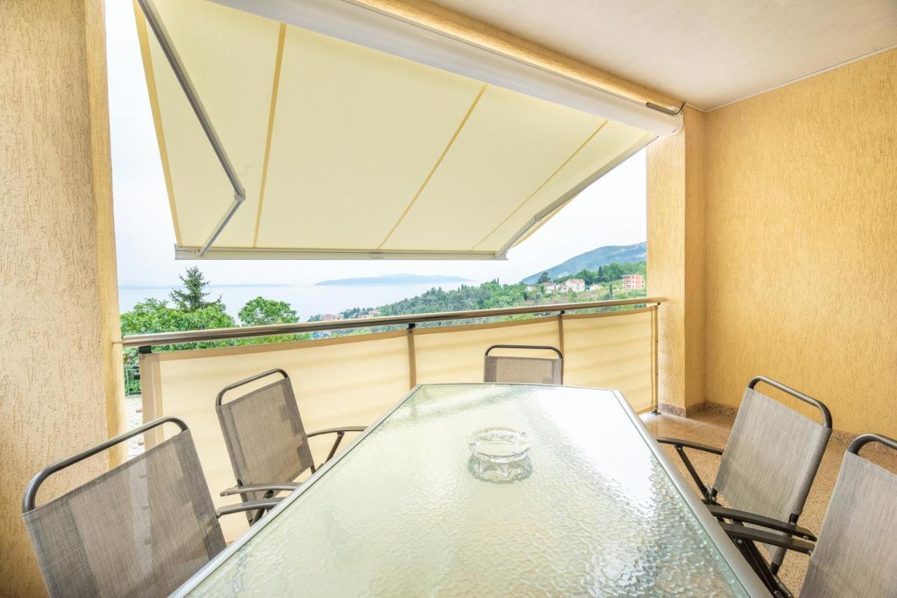 Seaview Apartment Lea Ичичи Экстерьер фото