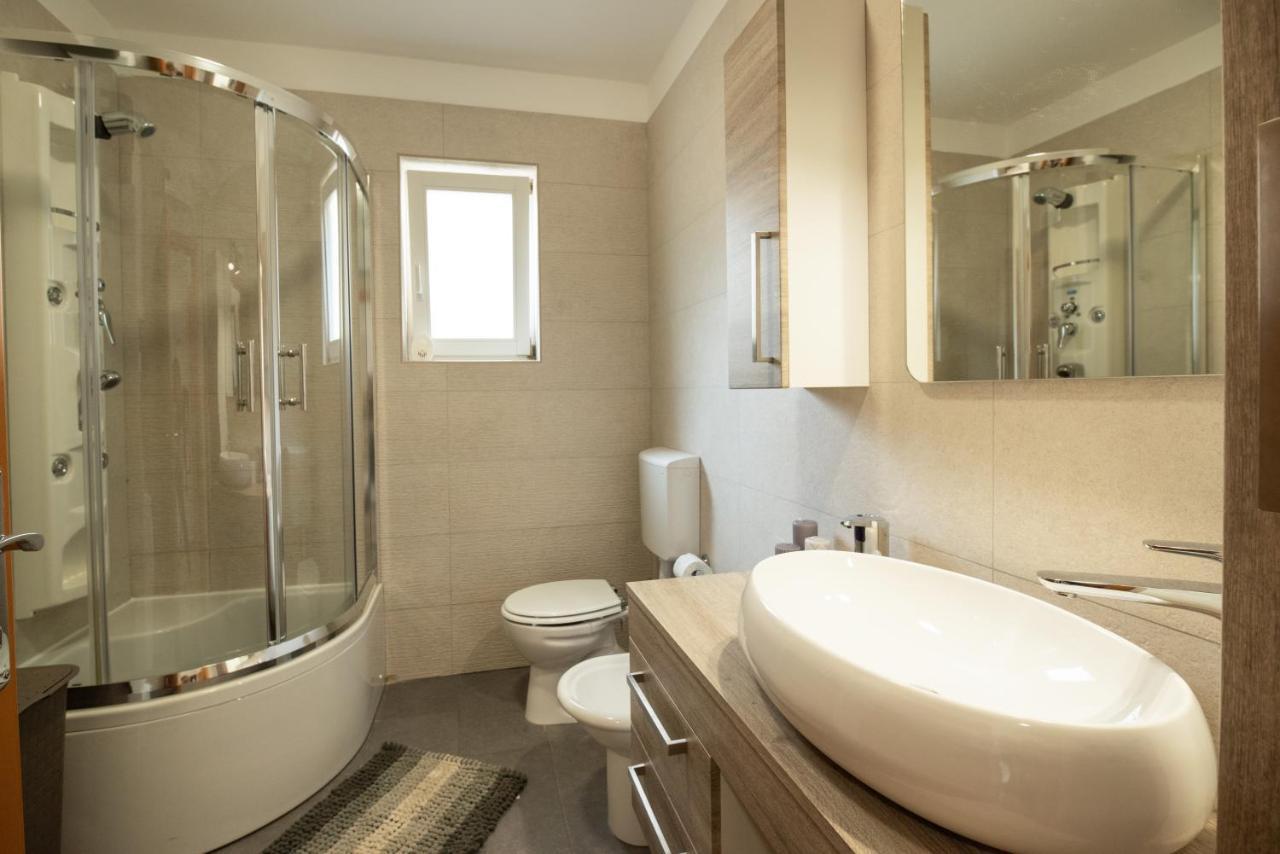 Seaview Apartment Lea Ичичи Экстерьер фото